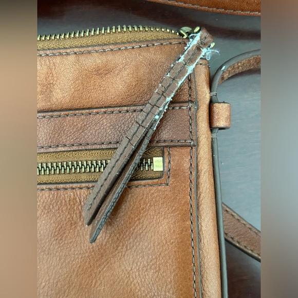 Fossil Crossbody Leather Purse - Picture 2 of 10